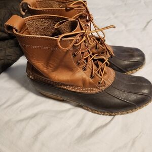 LL BEAN SZ 13 MENS RUBBER BEAN BOOTS